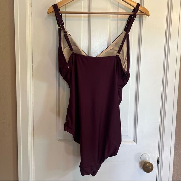 Merona Women's One Piece Swimsuit - Burgundy - Picture 5 of 10